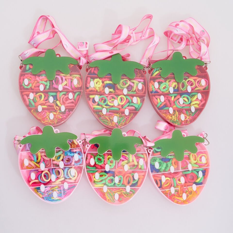 ÇİLEK ÇANTALI SET TOKA 53-B