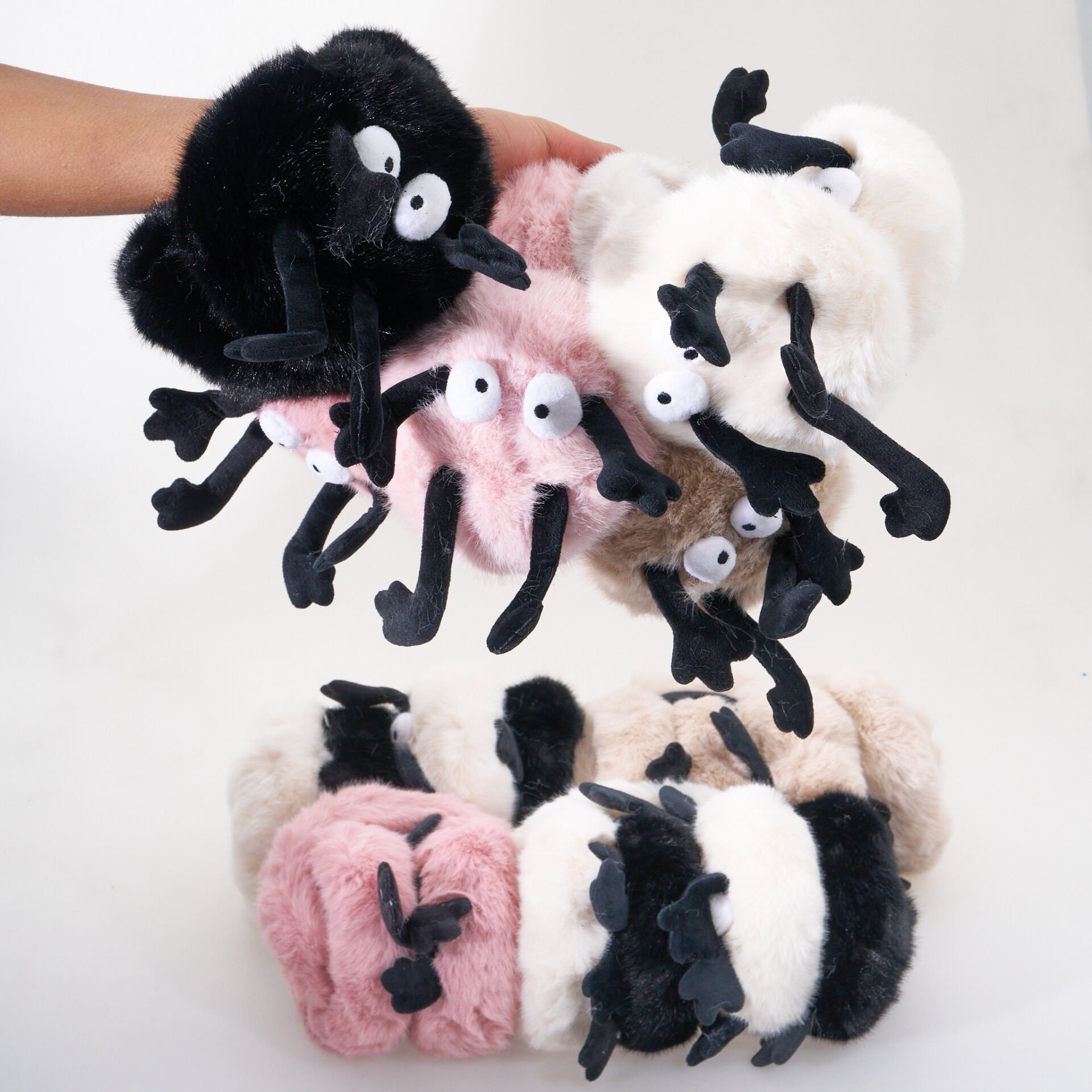 BEDEN KULAKLIK ( FİGÜRLÜ )