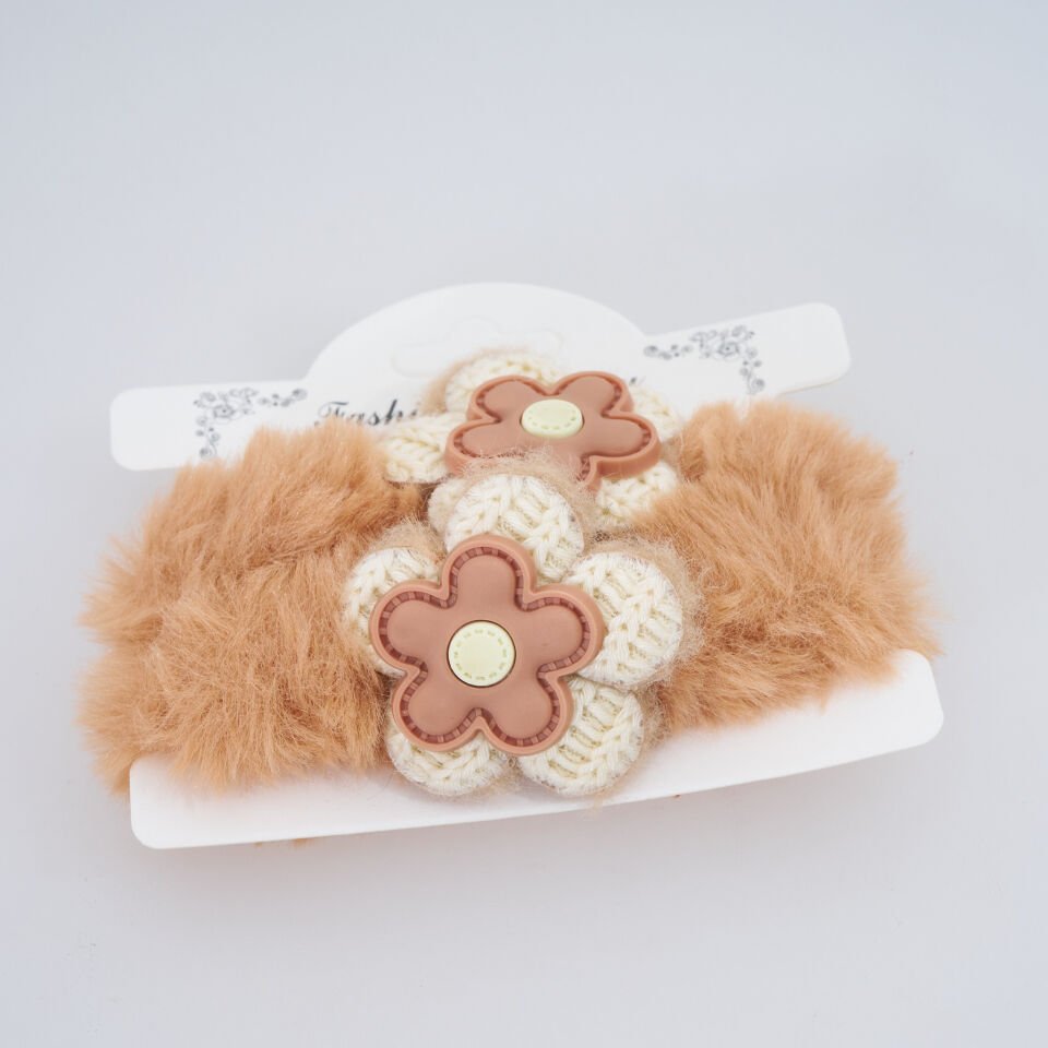 İKİLİ FİGÜRLÜ TÜYLÜ SİMİT TOKA