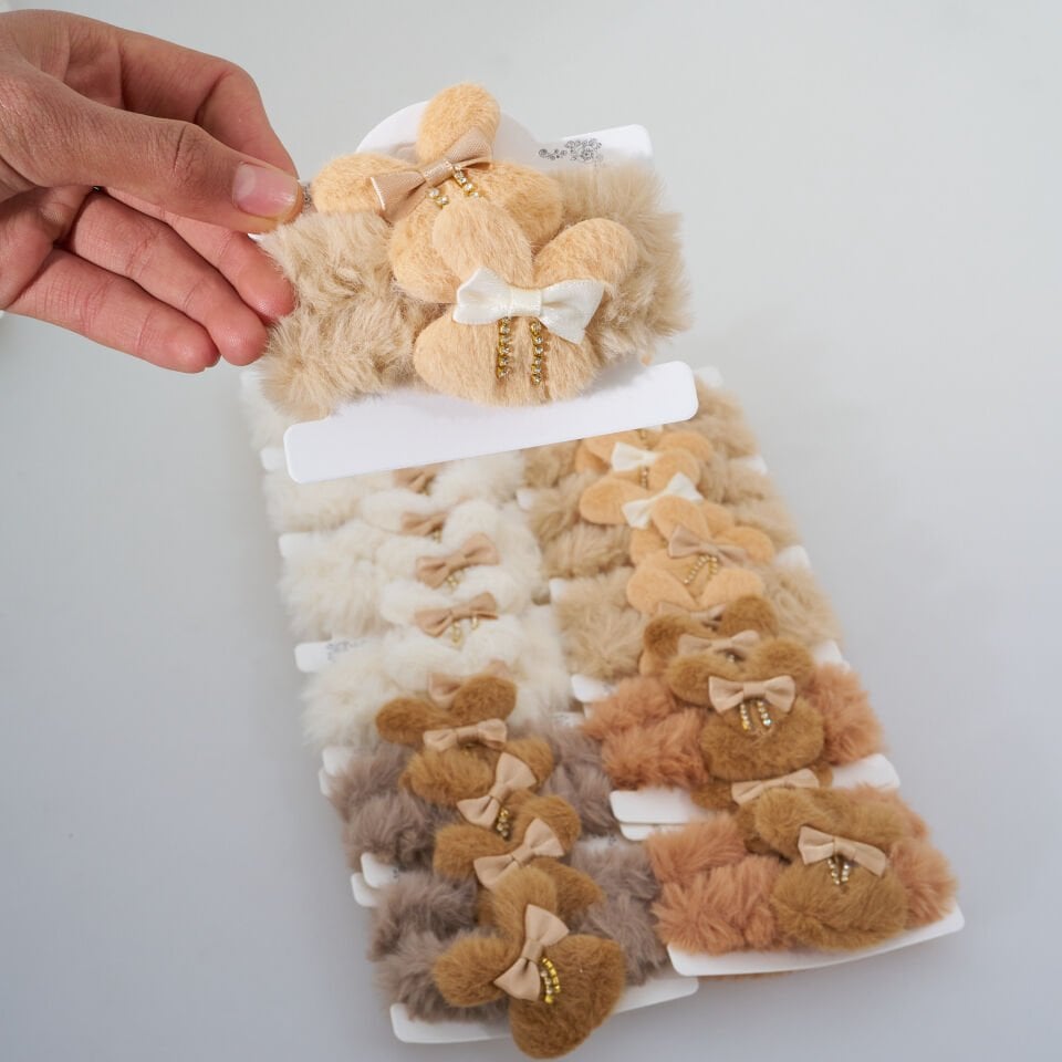 İKİLİ FİGÜRLÜ TÜYLÜ SİMİT TOKA