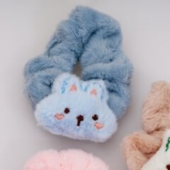 TÜYLÜ FİGÜRLÜ SİMİT TOKA L-82