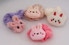 TÜYLÜ FİGÜRLÜ SİMİT TOKA L-82