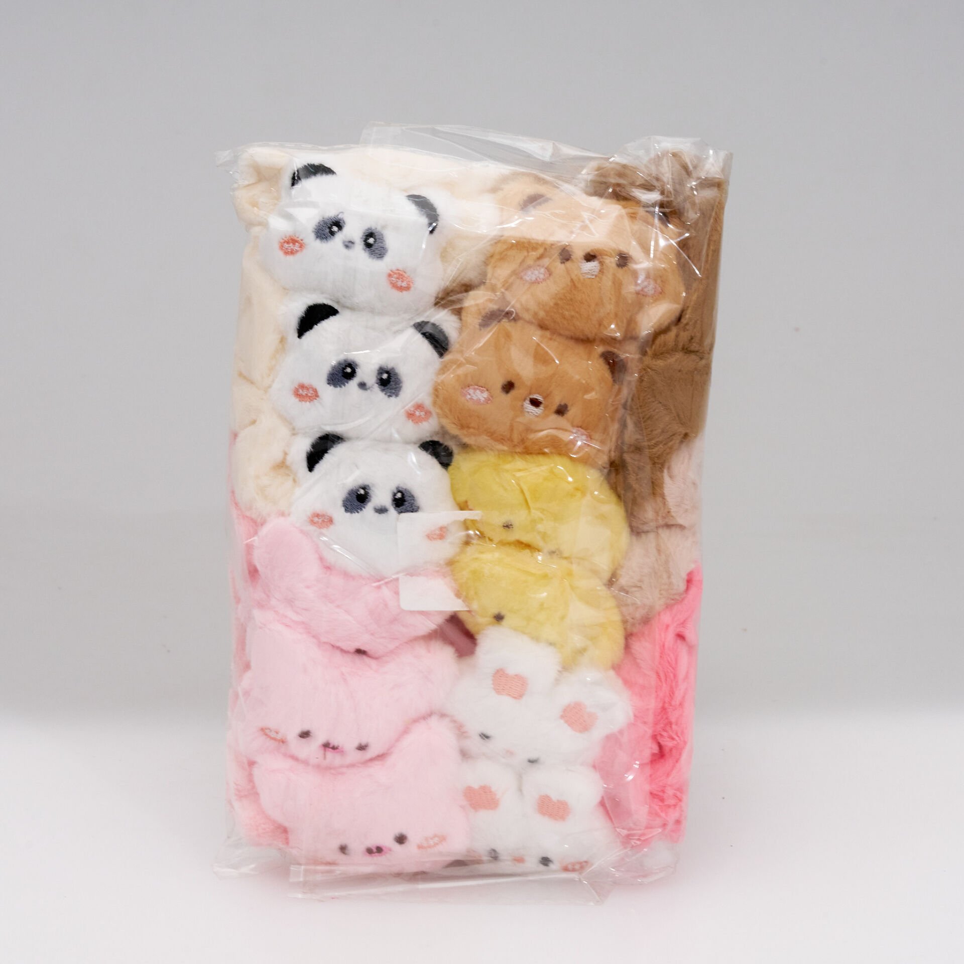 TÜYLÜ FİGÜRLÜ SİMİT TOKA L-82