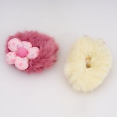 TÜYLÜ PAPATYA SİMİT TOKA L-83