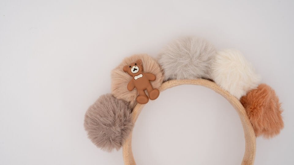 TÜYLÜ ÇİFT FİGÜRLÜ TAÇ