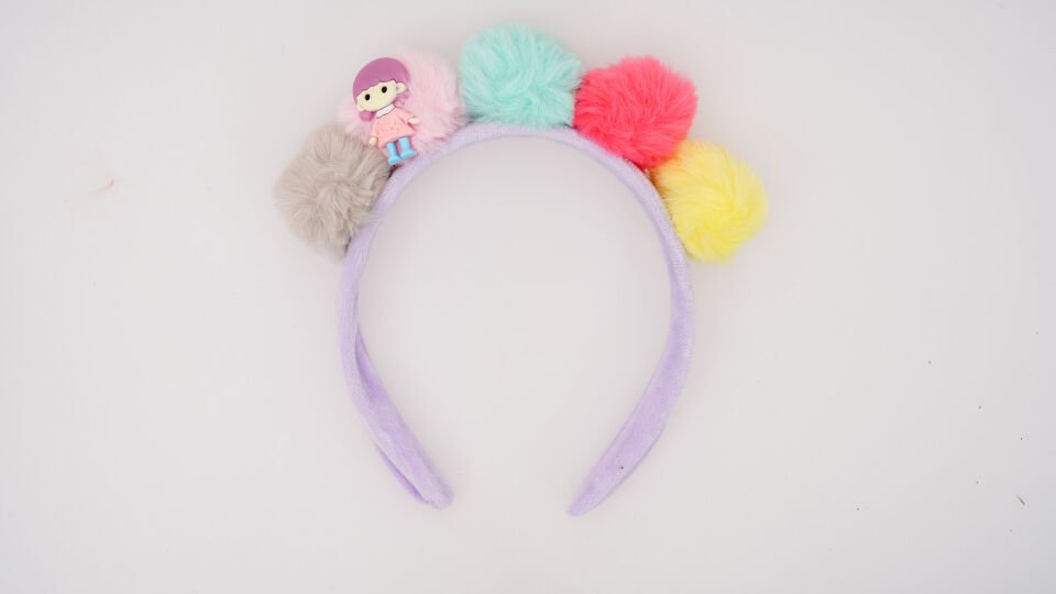 TÜYLÜ ÇİFT FİGÜRLÜ TAÇ