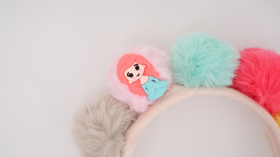 TÜYLÜ ÇİFT FİGÜRLÜ TAÇ