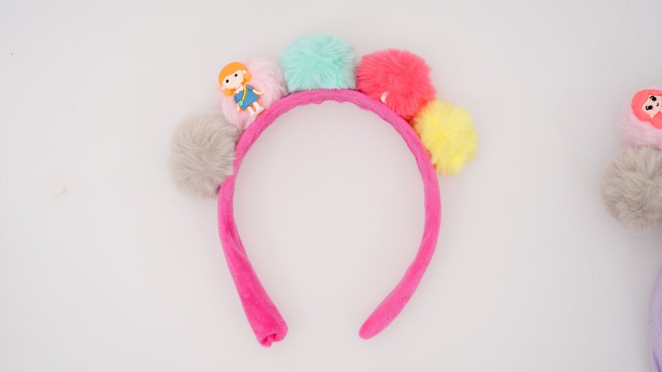 TÜYLÜ ÇİFT FİGÜRLÜ TAÇ