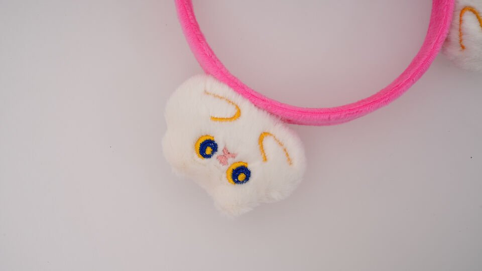 TÜYLÜ ÇİFT FİGÜRLÜ TAÇ