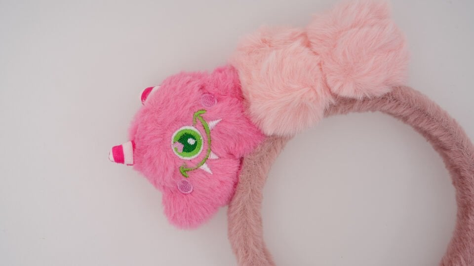 TÜYLÜ ÇİFT FİGÜRLÜ TAÇ