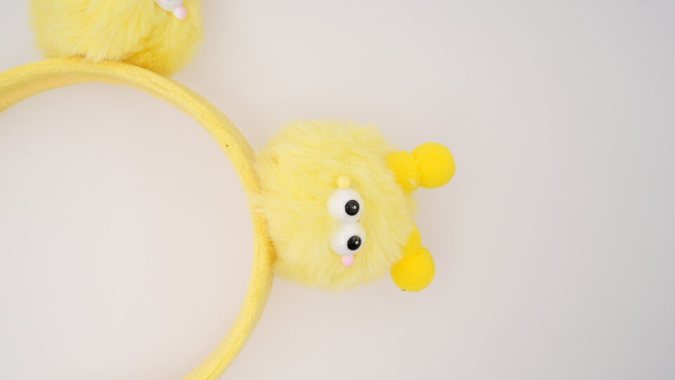 TÜYLÜ ÇİFT FİGÜRLÜ TAÇ