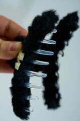 TÜYLÜ FİGÜRLÜ MANDAL M-69