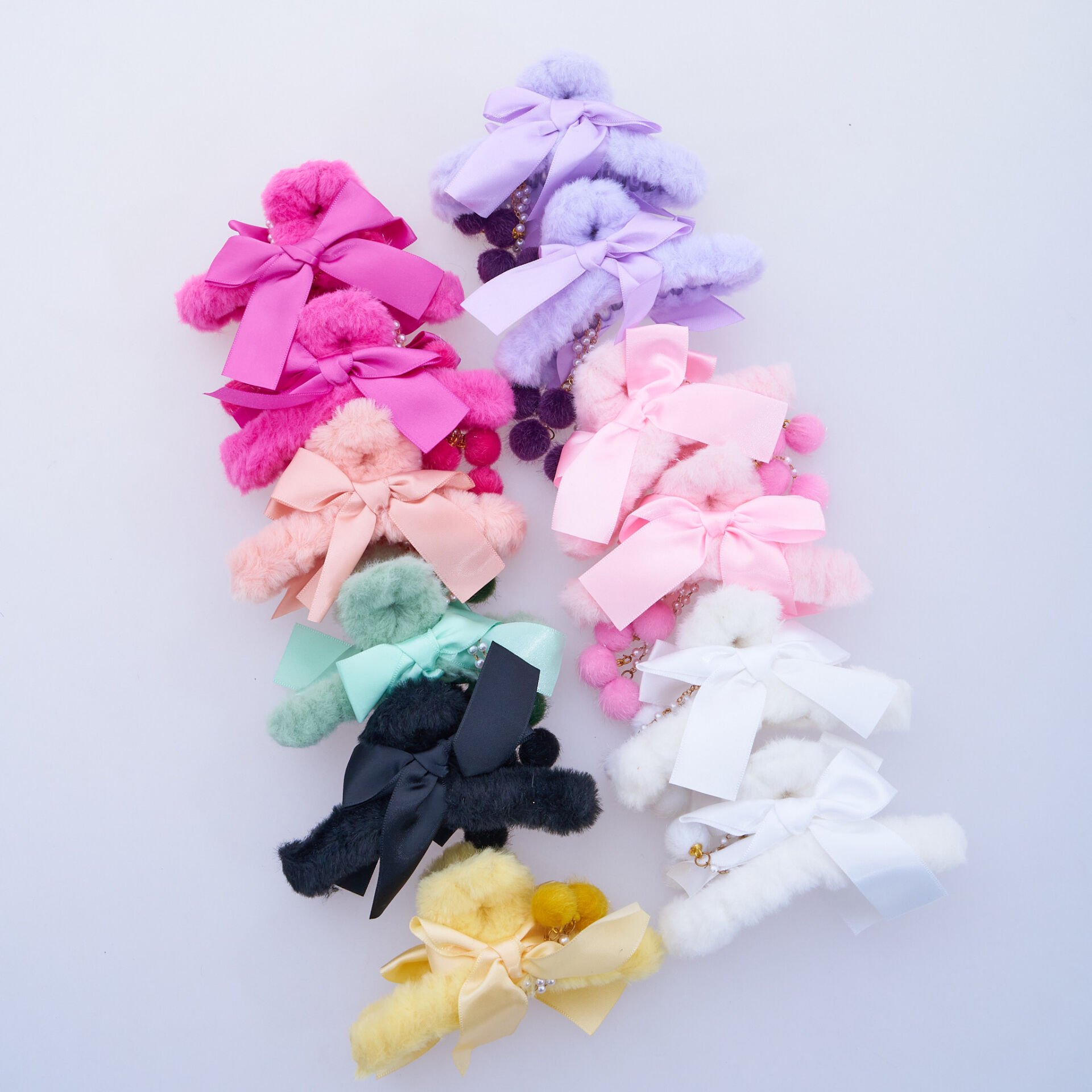 ZİNCİRLİ TÜYLÜ MANDAL KVS-25-B