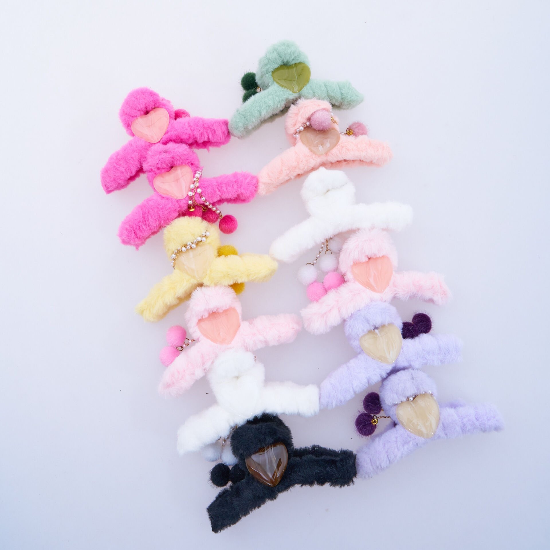 ZİNCİRLİ TÜYLÜ MANDAL KVS-33-B