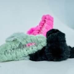 TÜYLÜ PONPONLU MANDAL KVS-34-B