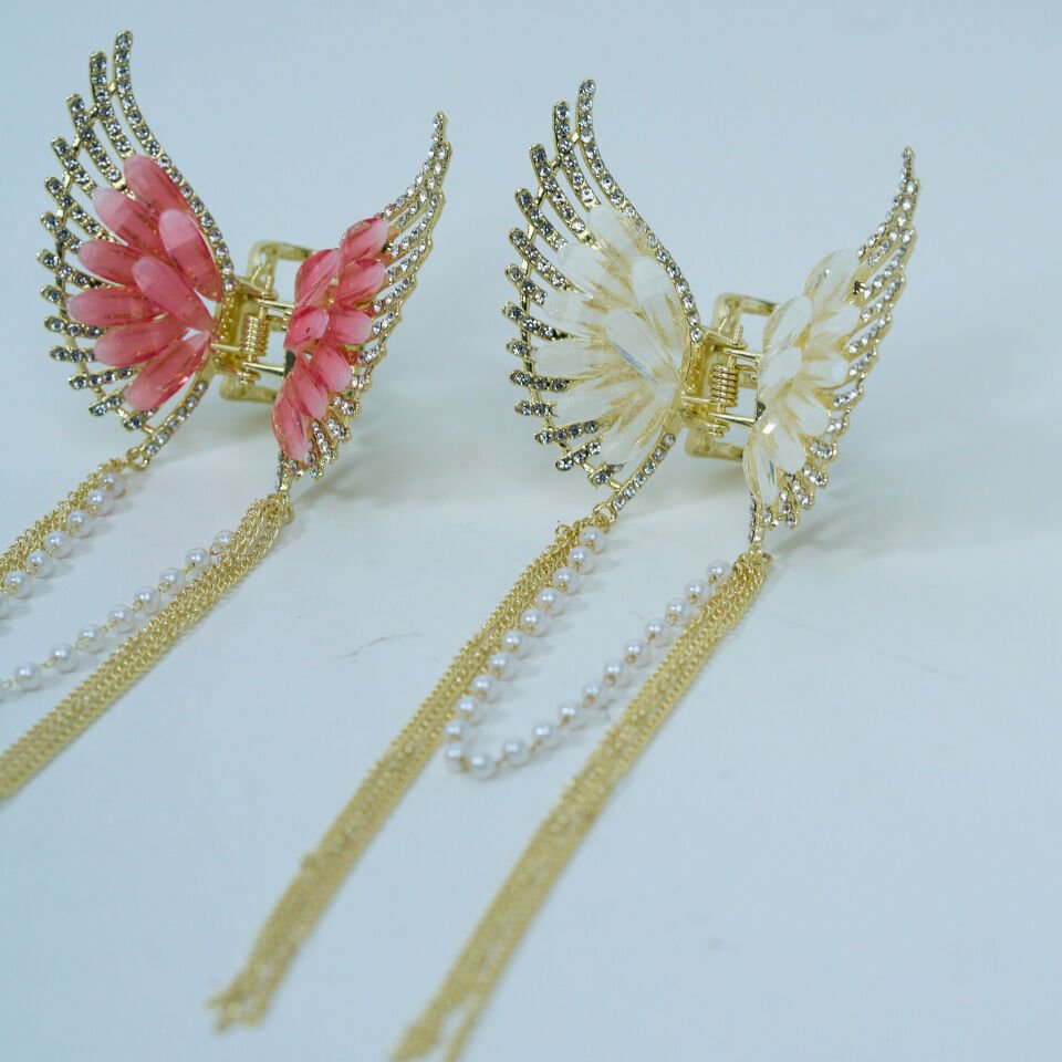 TAŞLI ZİNCİRLİ METAL KELEBEK