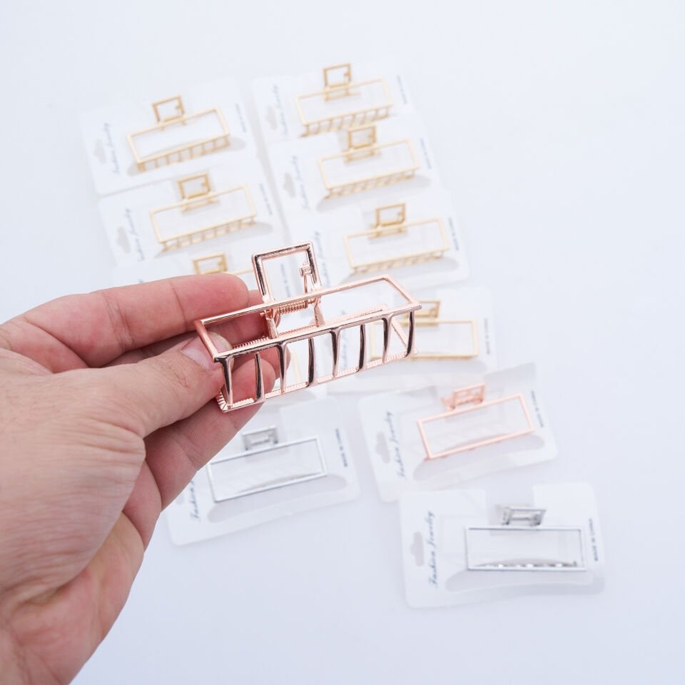 SQUARE METAL LATCH M-49