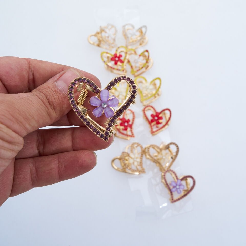 KALPLİ TAŞLI METAL MANDAL M-29