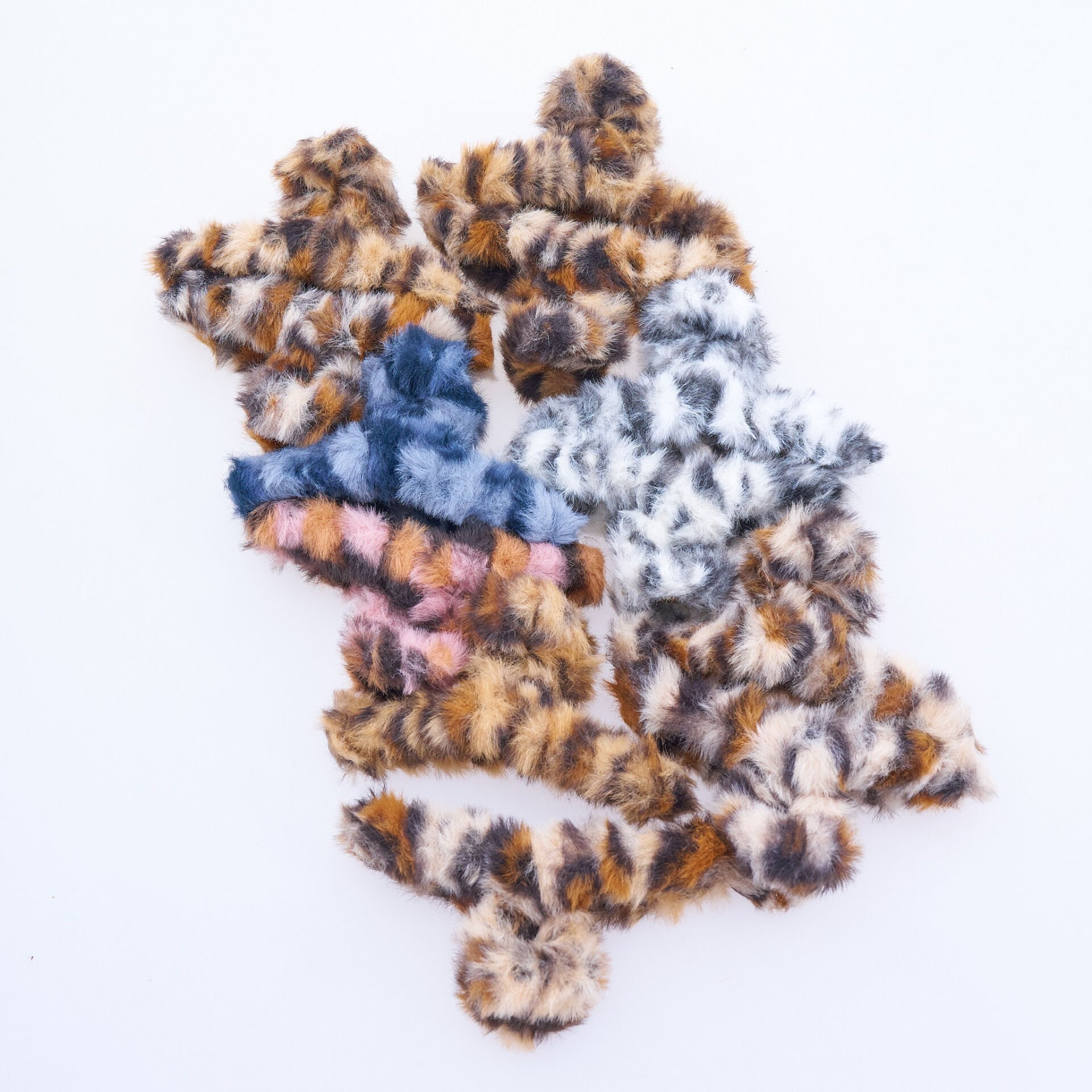 LEOPER DESENLİ TÜYLÜ MANDAL