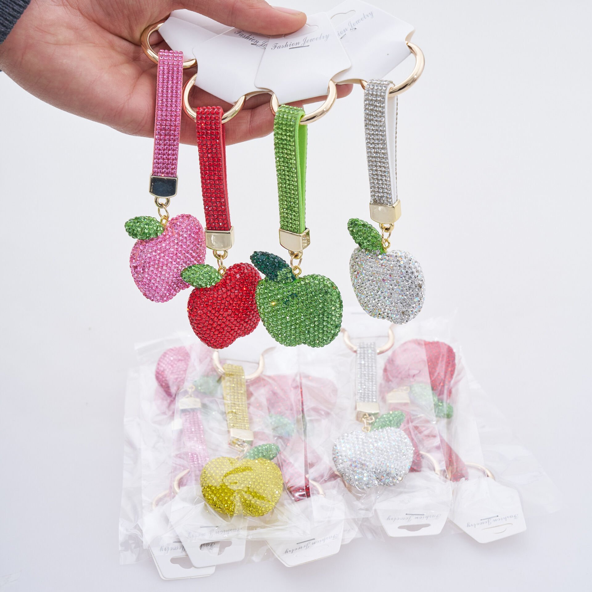 TAŞLI LÜKS ANAHTARLIK A-18