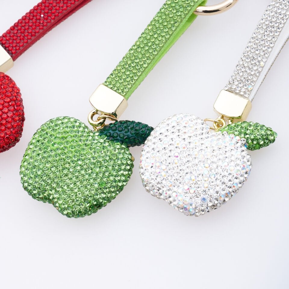 TAŞLI LÜKS ANAHTARLIK A-18