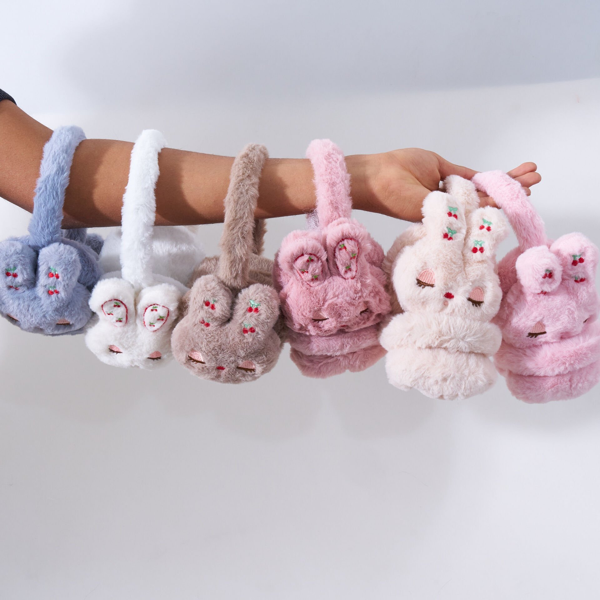 DÜZ ÇOCUK KULAKLIK K-8